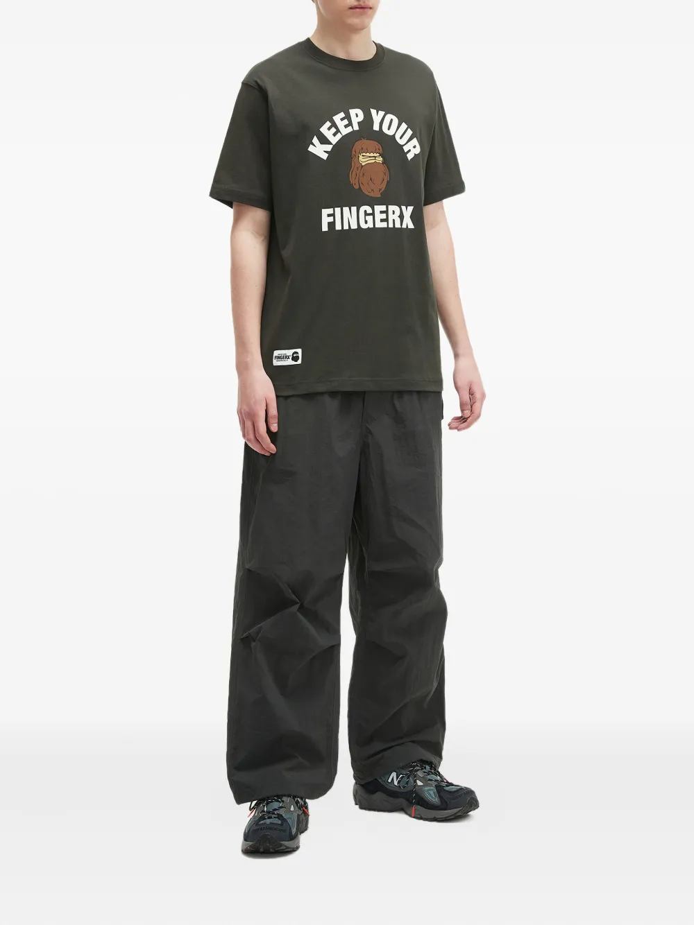 FINGERCROXX logo-graphic crew-neck T-shirt | T-Shirts | Image 2