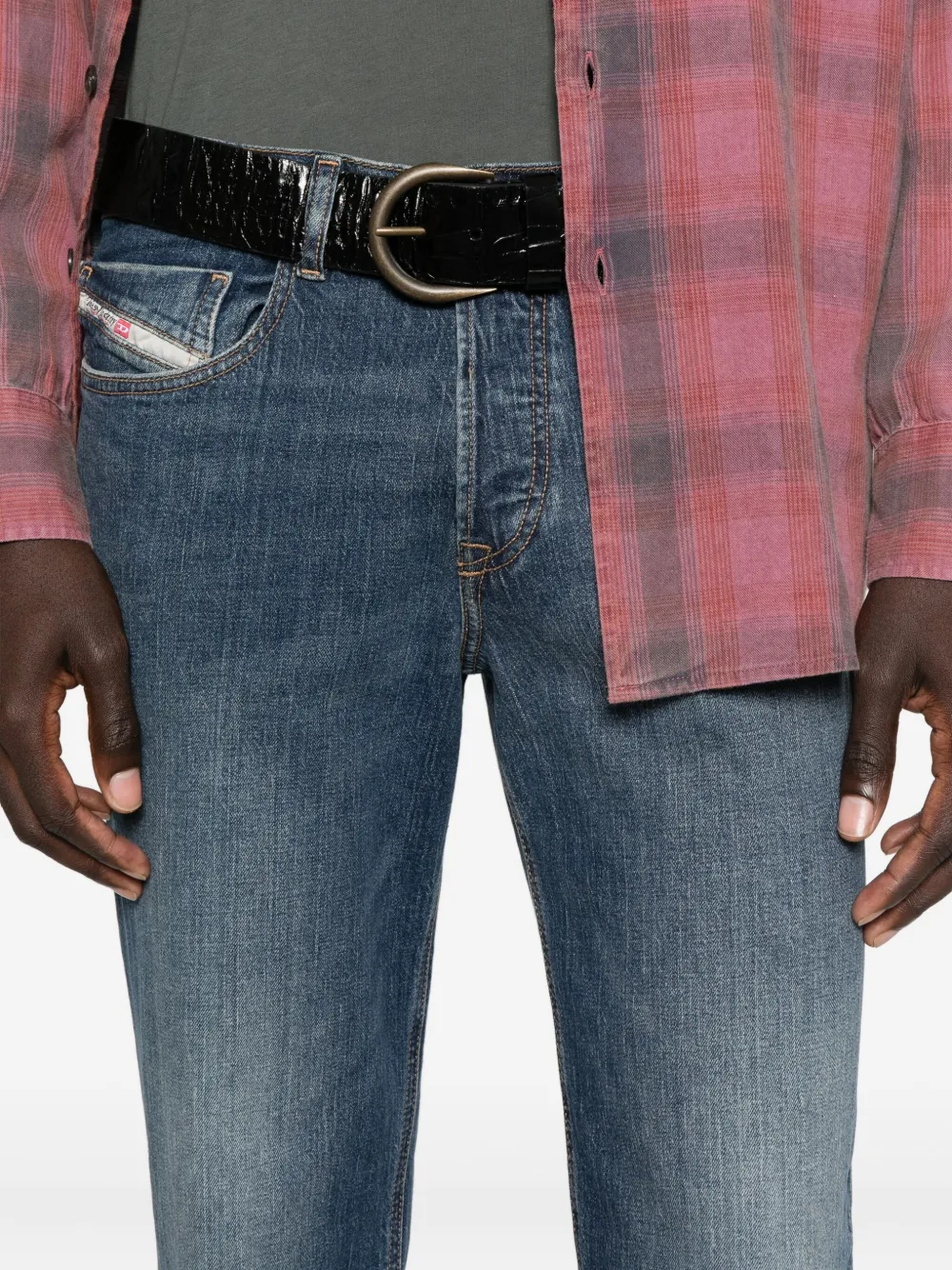 Diesel D-FINITIVE denim jeans met logoplakkaat Blauw