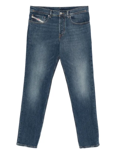 Diesel D-FINITIVE logo-plaque denim jeans 