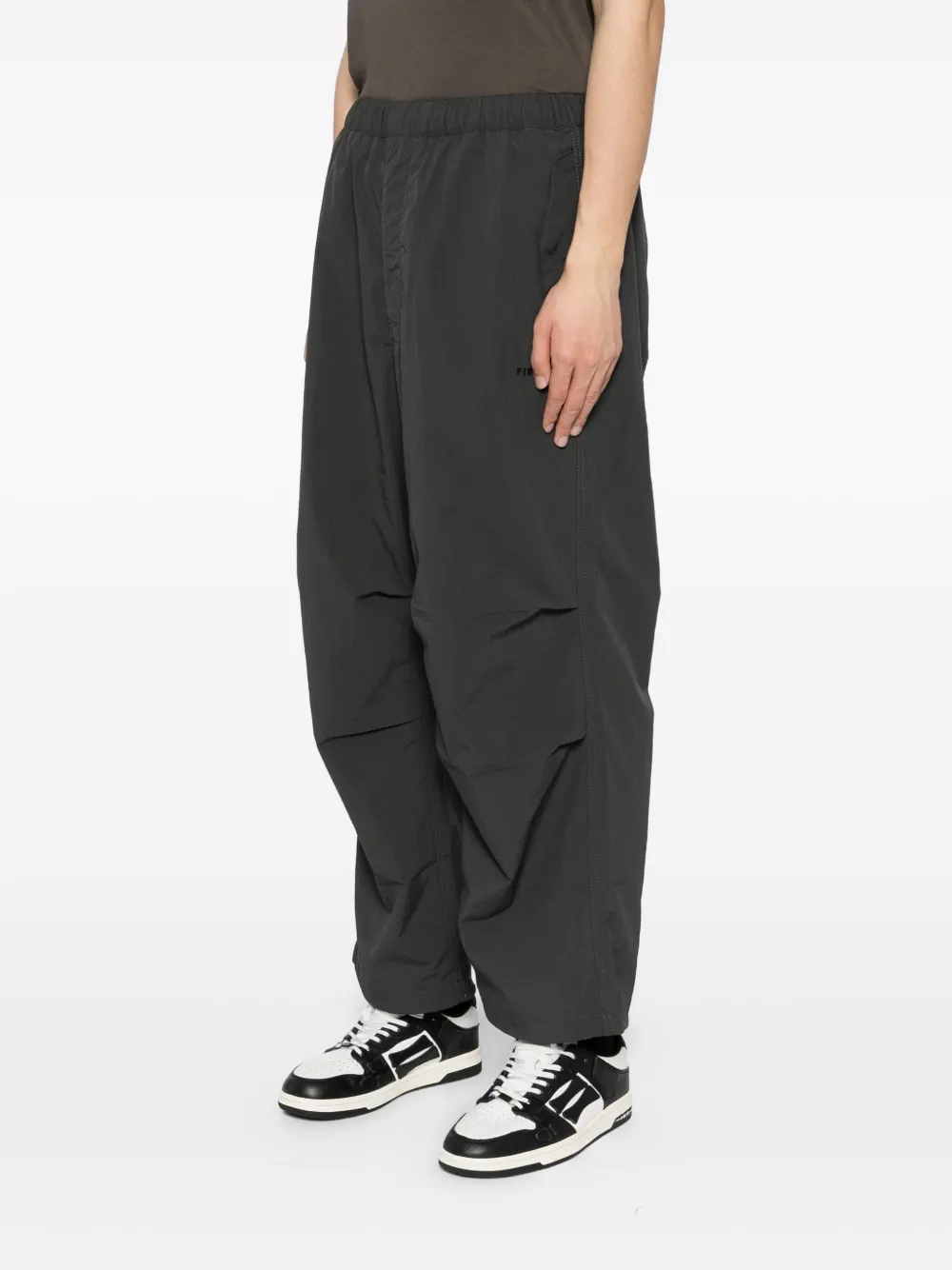 FINGERCROXX Broek met logopatch Grijs