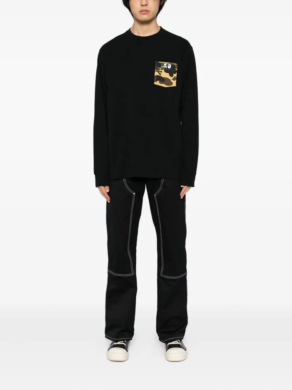 Mastermind Japan x Bape T-shirt met opgestikte zak en logopatch - Zwart