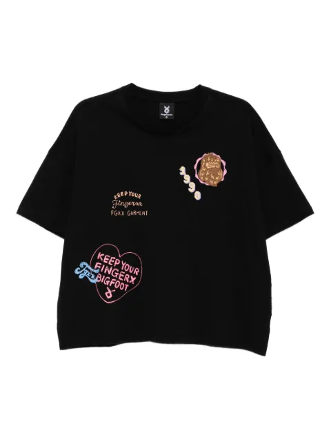 FINGERCROXX logo-embroidered T-shirt