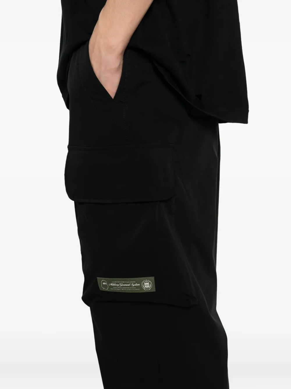 FINGERCROXX Broek met tekst patch Zwart