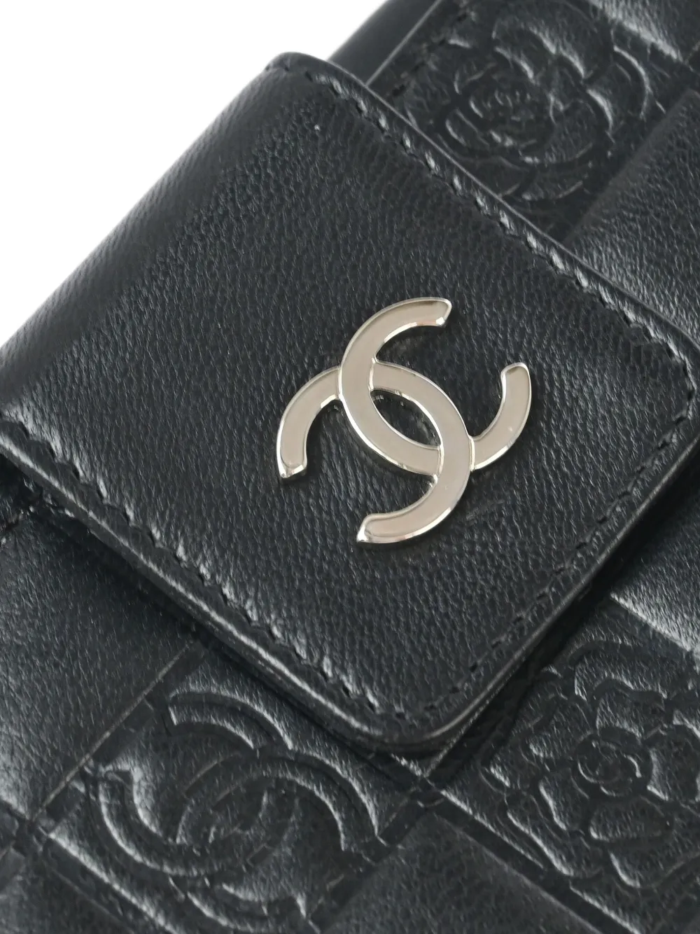 Pre-owned Chanel 2005 Icon Lambskin Wallet In Black