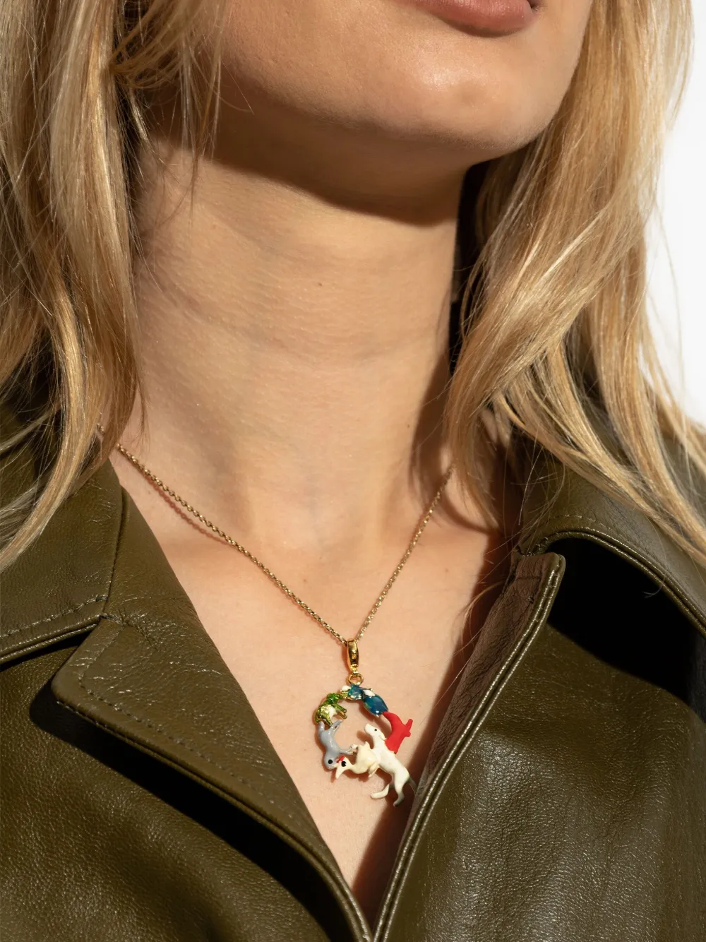 Marni Hanger met dier Beige