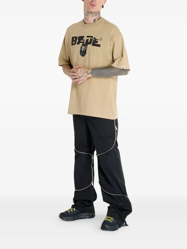 A BATHING APE® Camiseta Bape Army | Neutro | FARFETCH BR