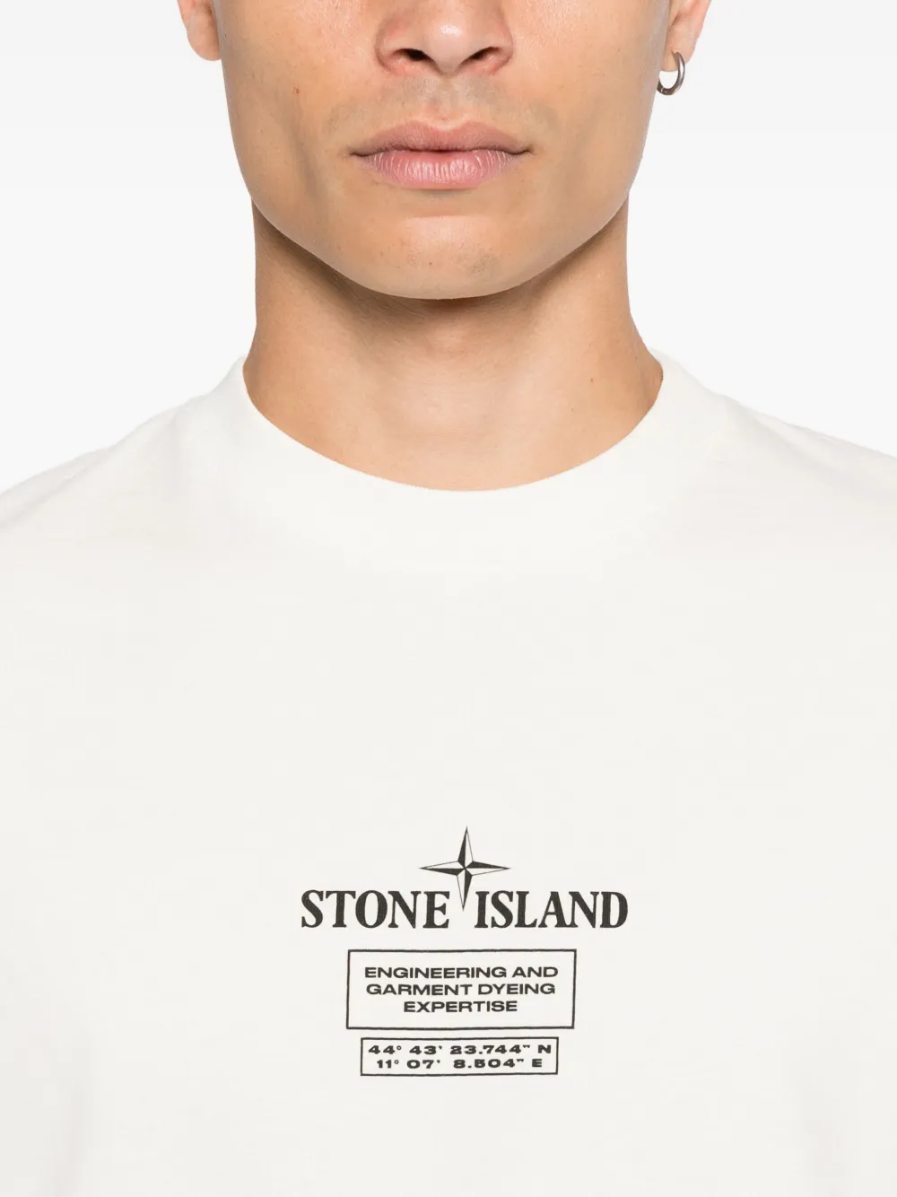 Stone Island Katoenen T-shirt met logoprint Beige