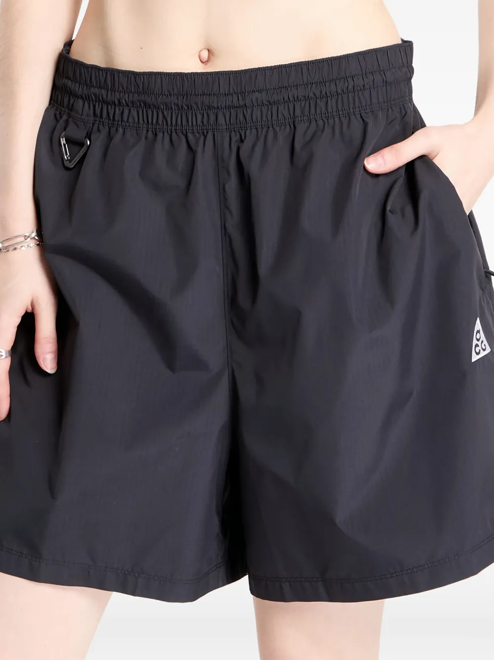 Nike mid-rise ripstop shorts Zwart