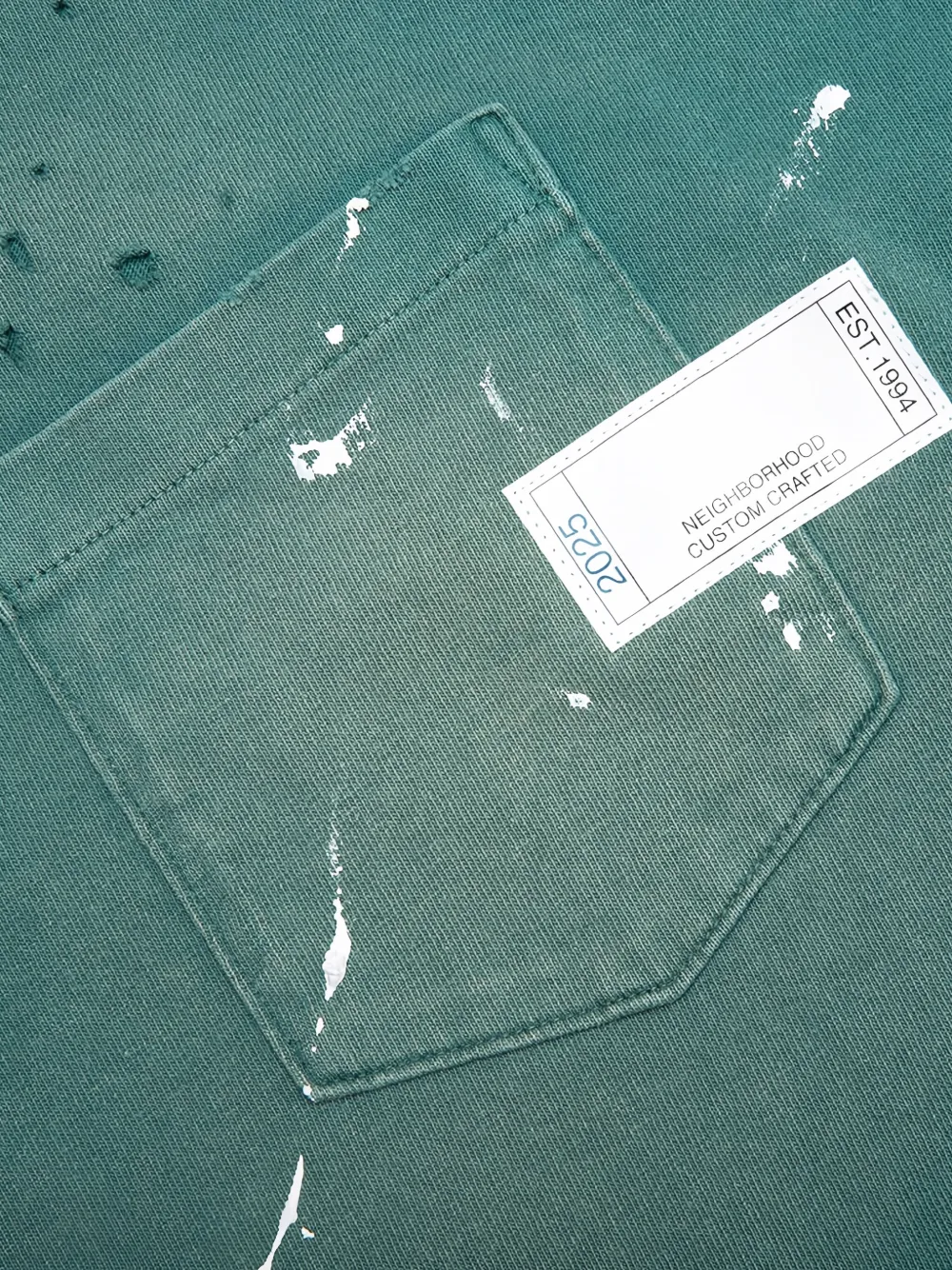 Neighborhood TSavage -shirt met ronde hals en verfspetters Groen