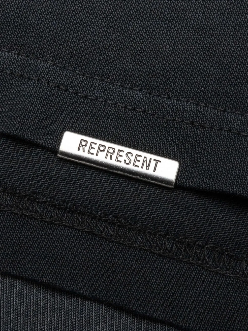 Represent x Feature T-shirt met print Zwart