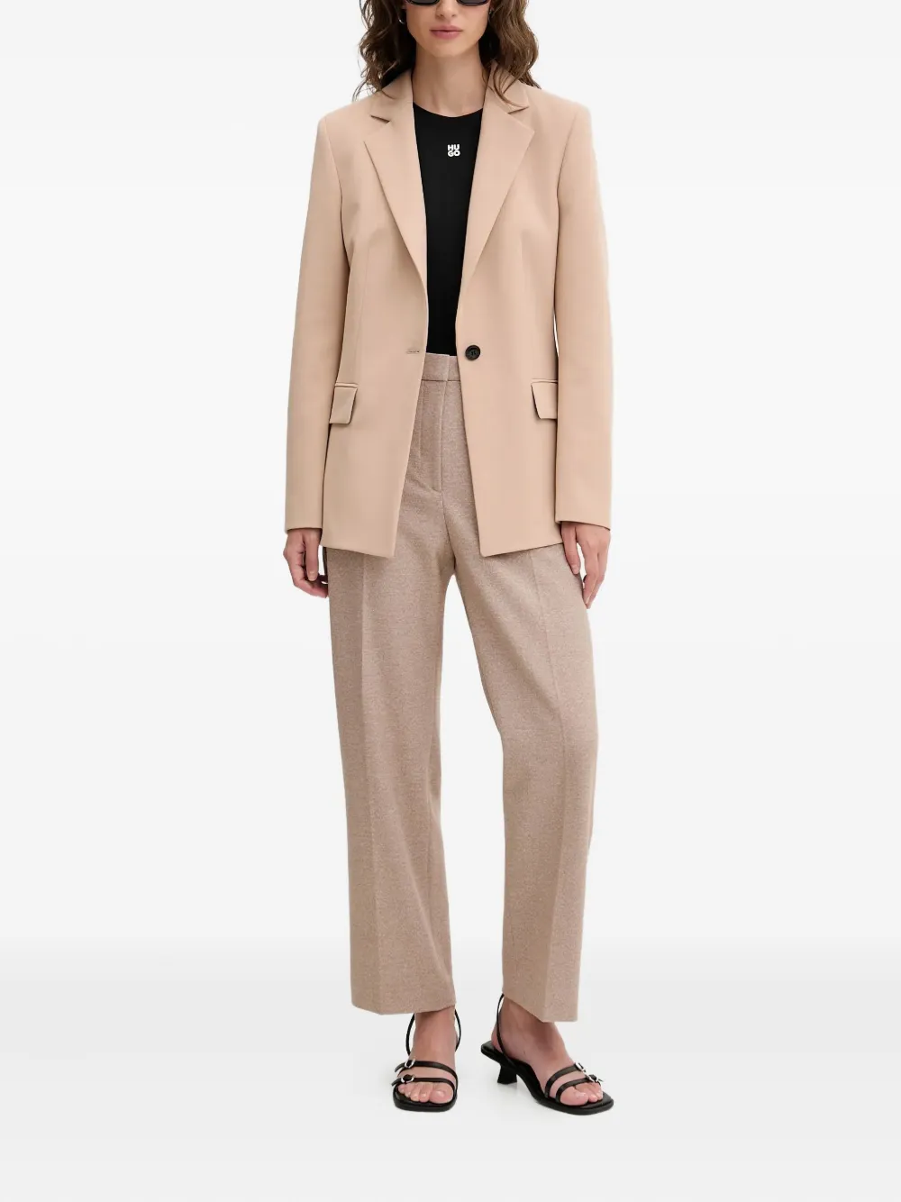 HUGO Blazer met enkele rij knopen en puntige revers Beige