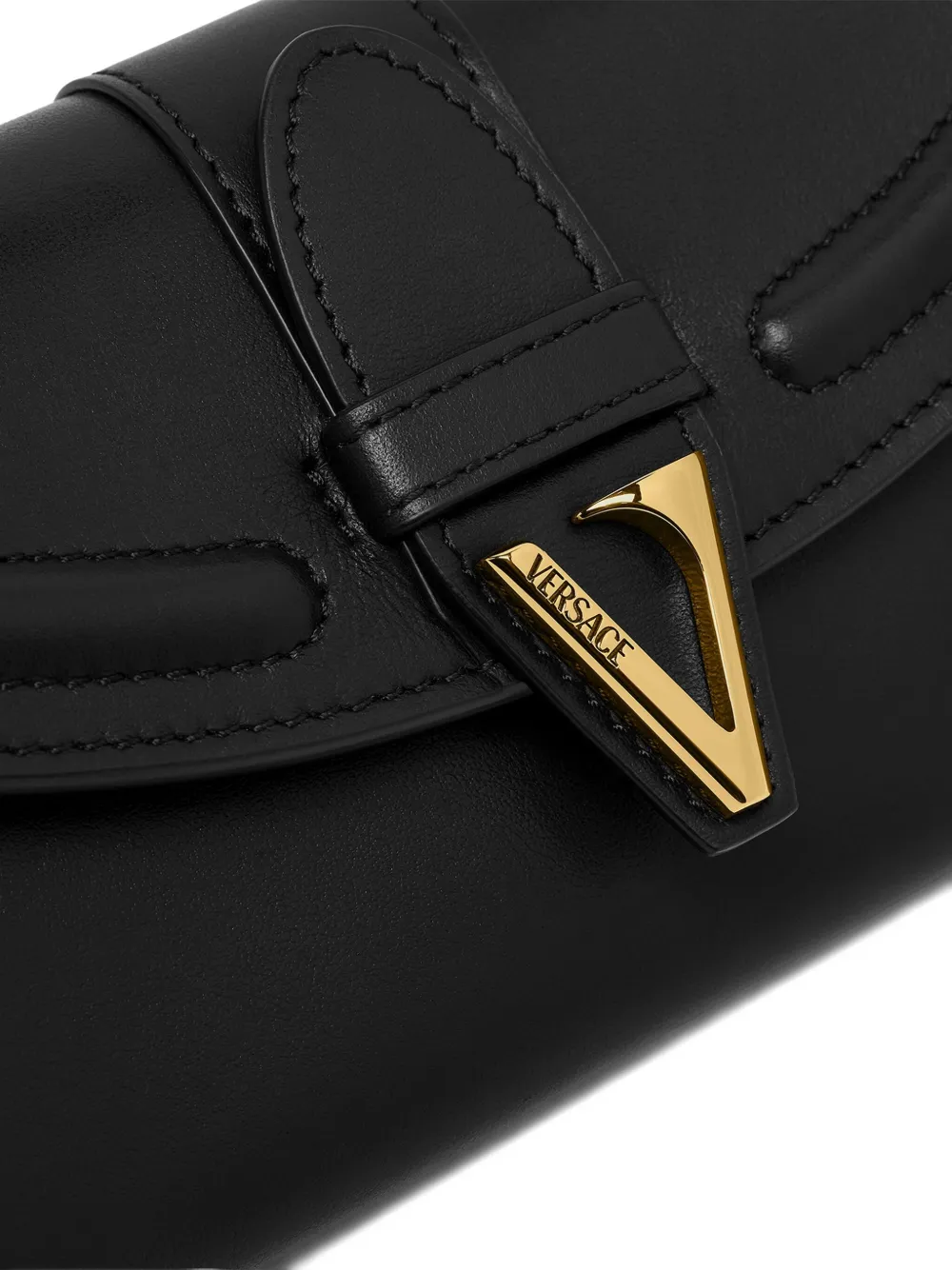 Versace V-logo Chain Clutch Bag In Black