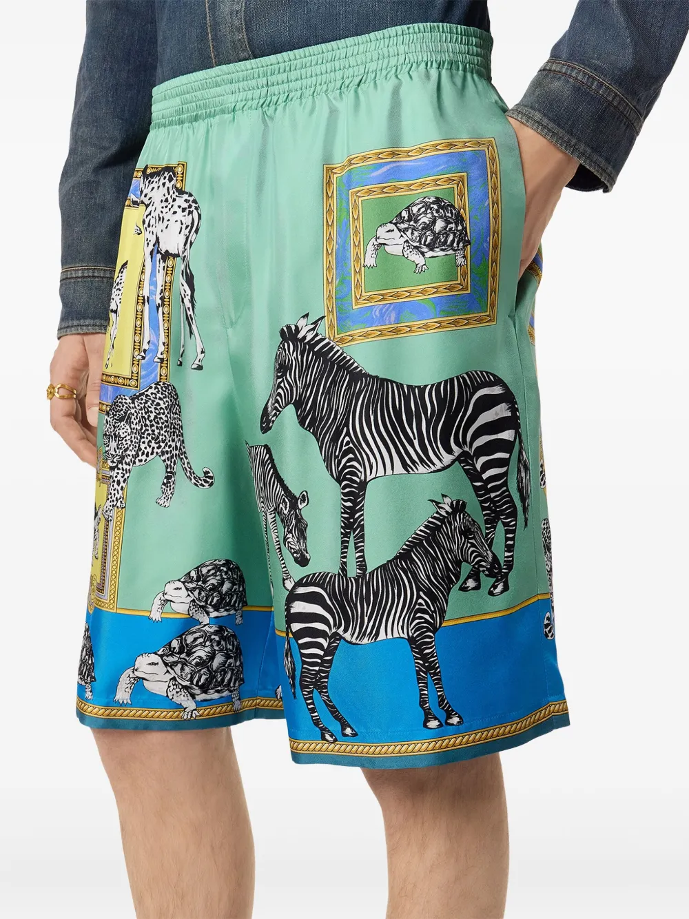 Versace Zijden shorts met dierenprint Blauw
