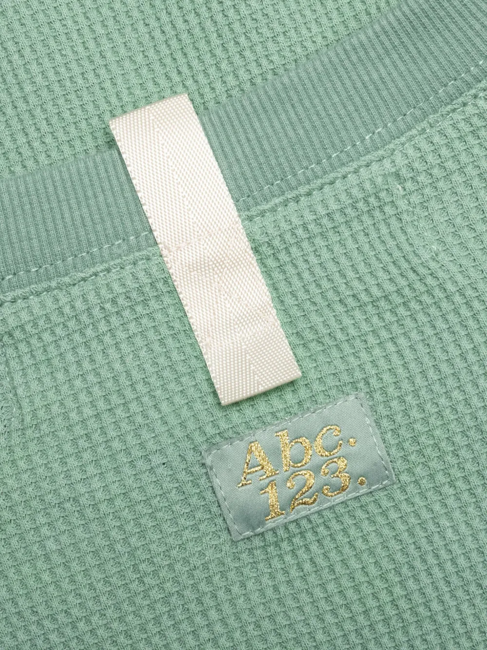 Advisory Board Crystals Sweater met wafelpatroon en ronde hals Groen