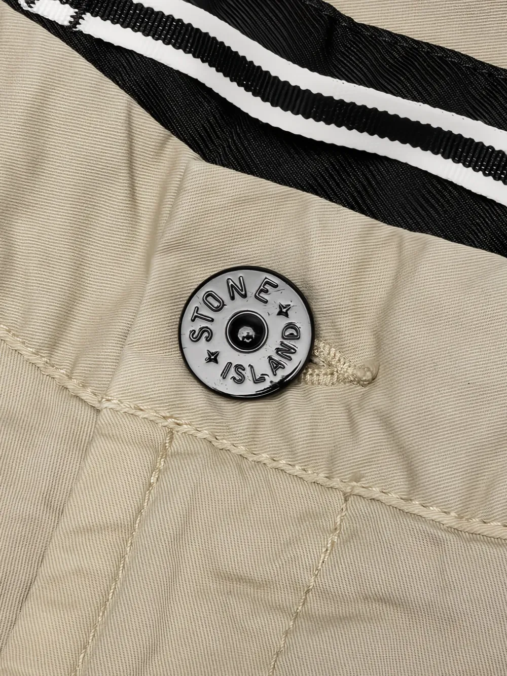 Stone Island Gabardine broek met cargo zak Beige