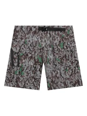 Supreme タイガーストライプ ショートパンツ | レッド | FARFETCH JP