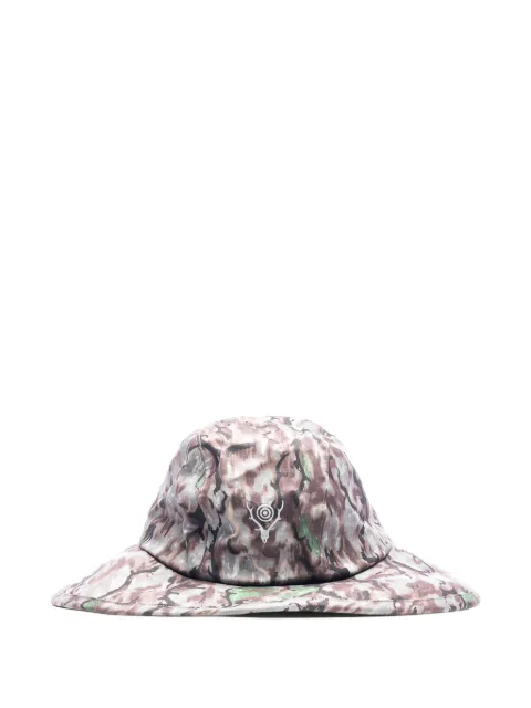 SOUTH2 WEST8 bob à motif camouflage