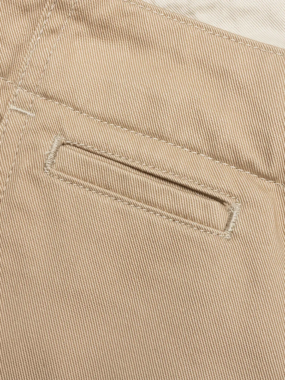 Neighborhood Twill chino met knoopsluiting Beige