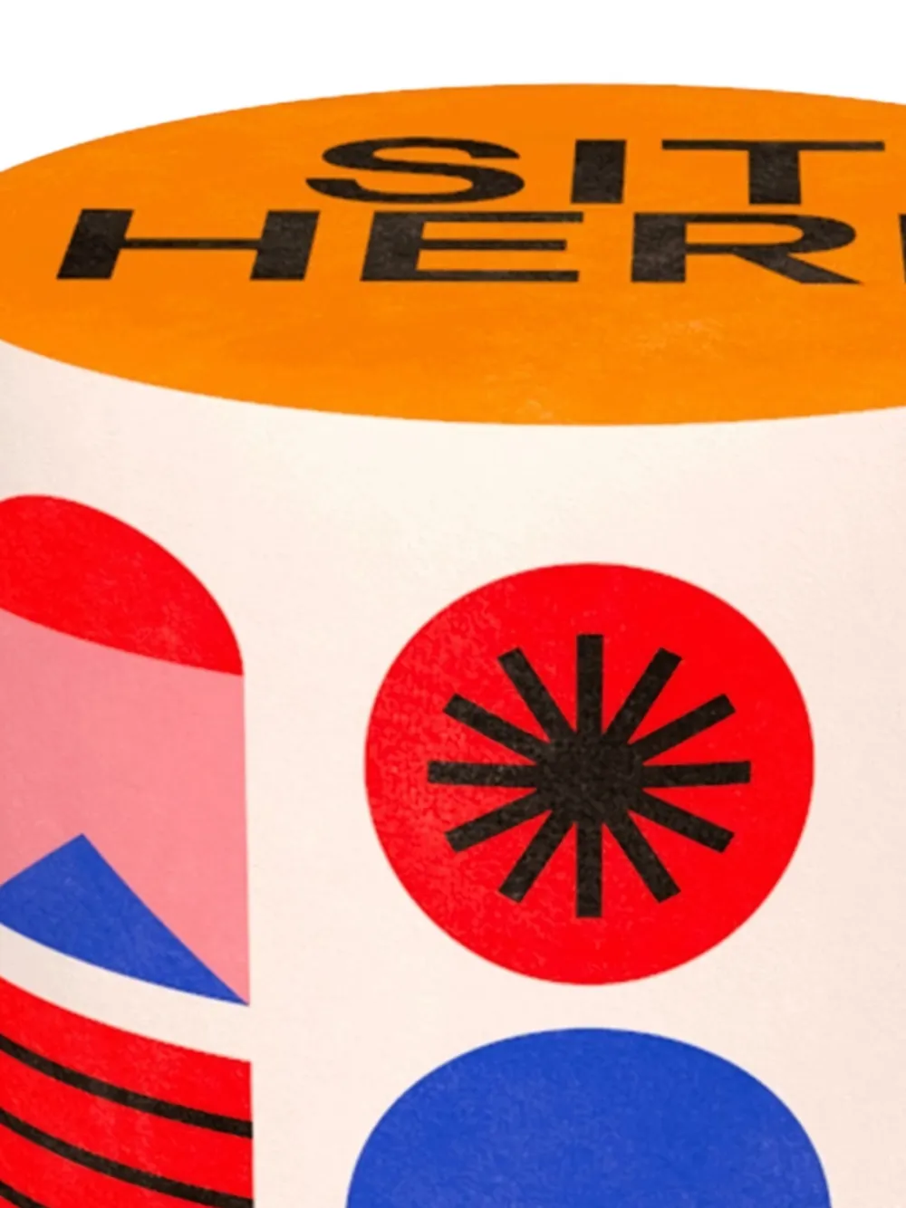 Qeeboo Ottomane mit geometrischem Print (50cm x 50cm) | Stühle & Hocker | Image 2