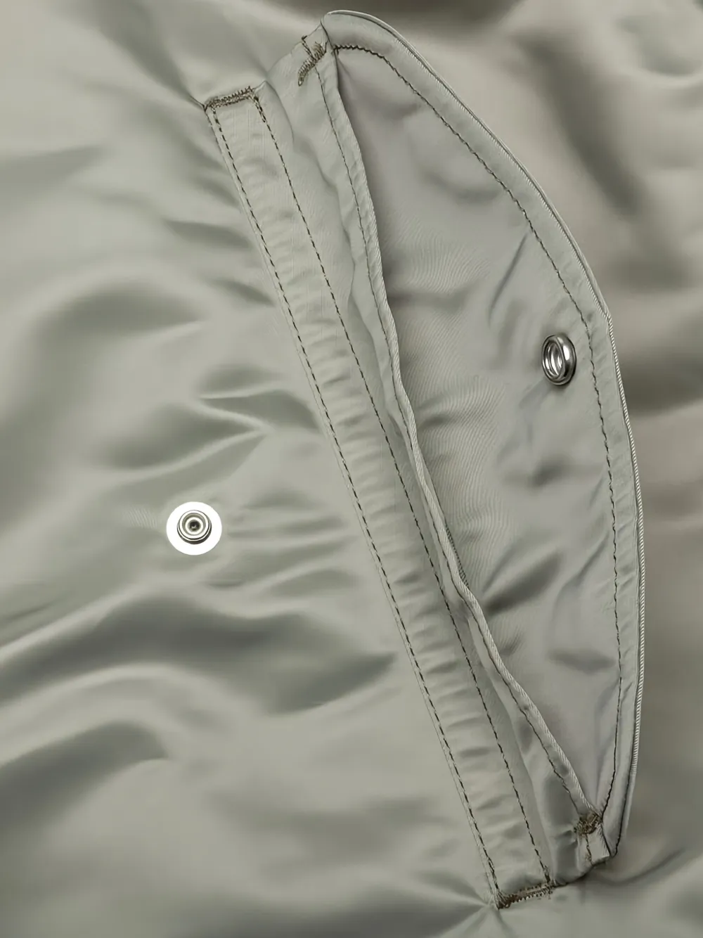 Sacai Pocketed Bomber Jacket In Green