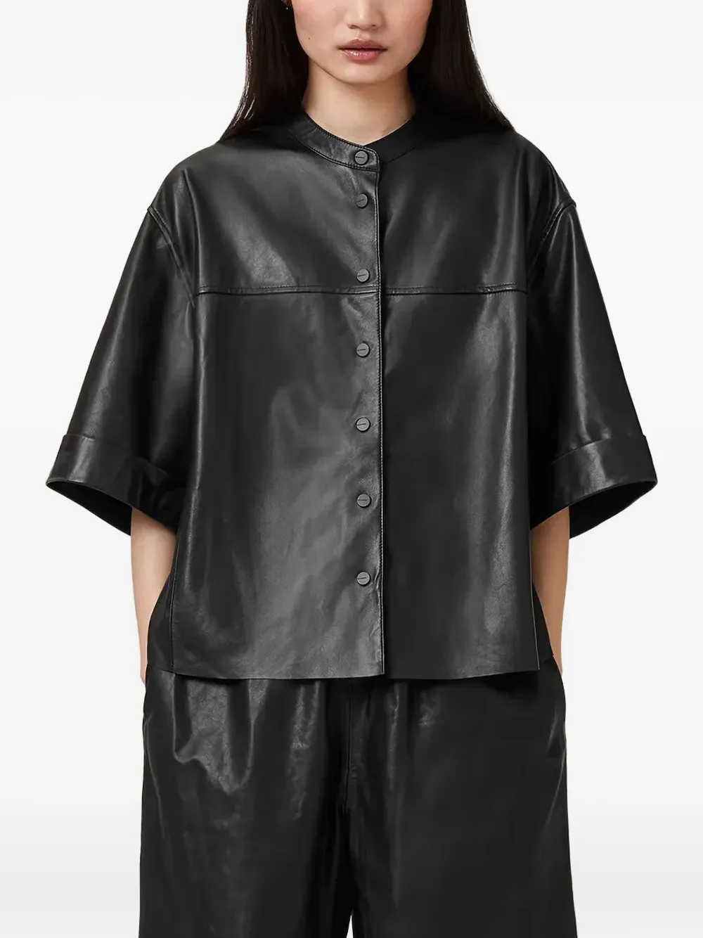 button-fastening leather shirt