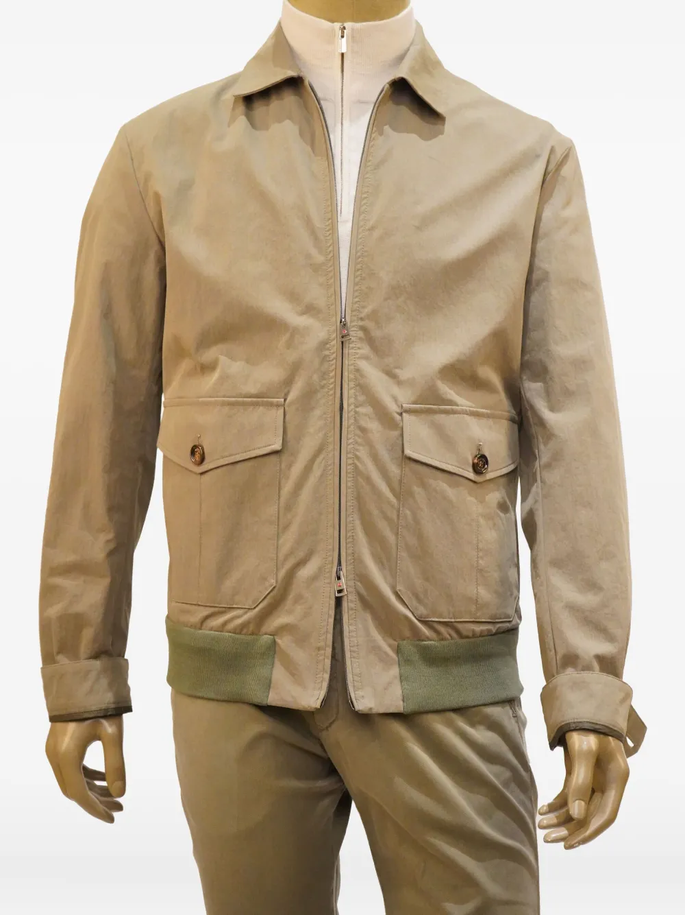 Kiton Jack met opgestikte zakken en rits Beige