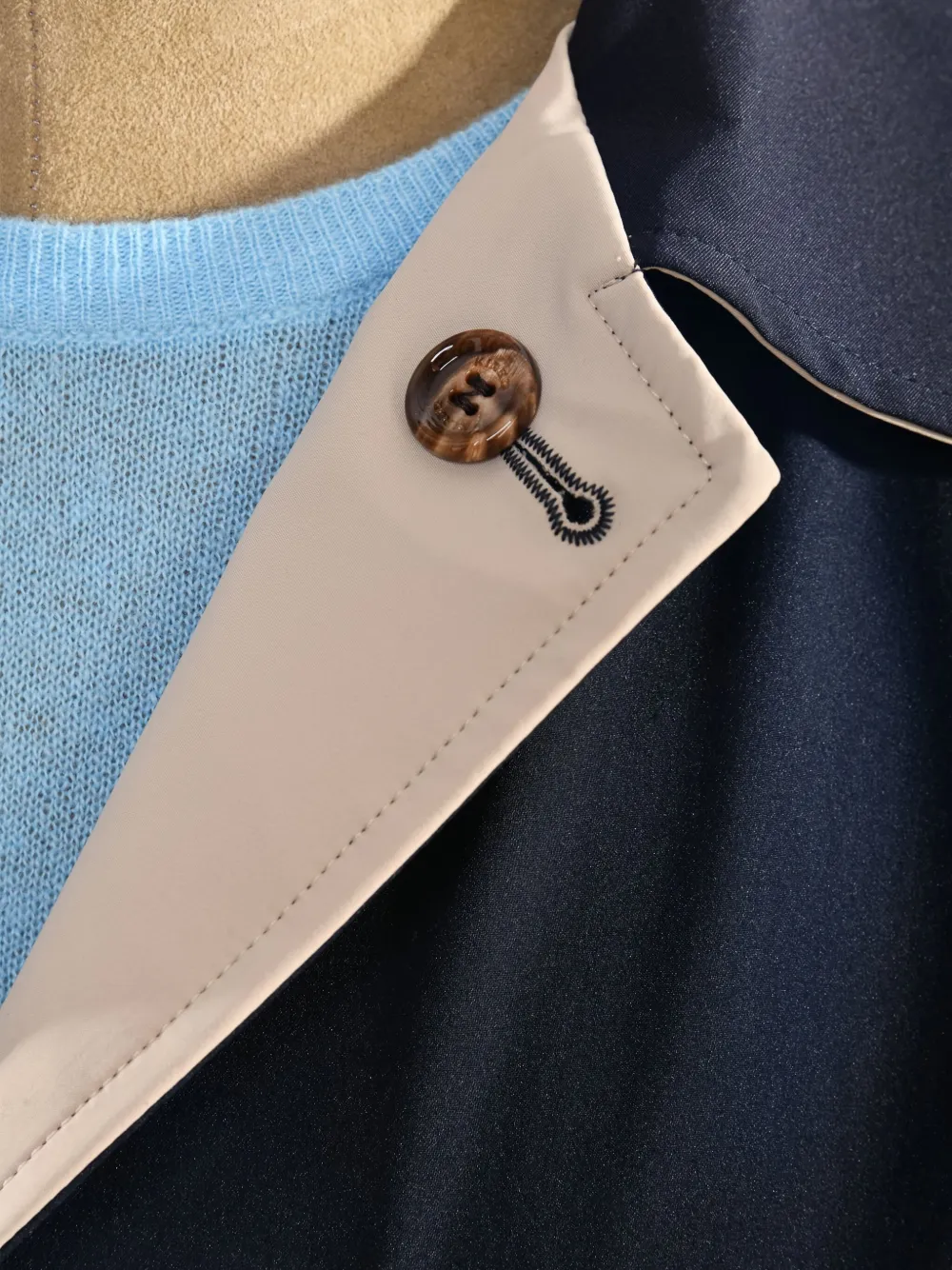 Kiton Omkeerbare regenjas met knopen Blauw
