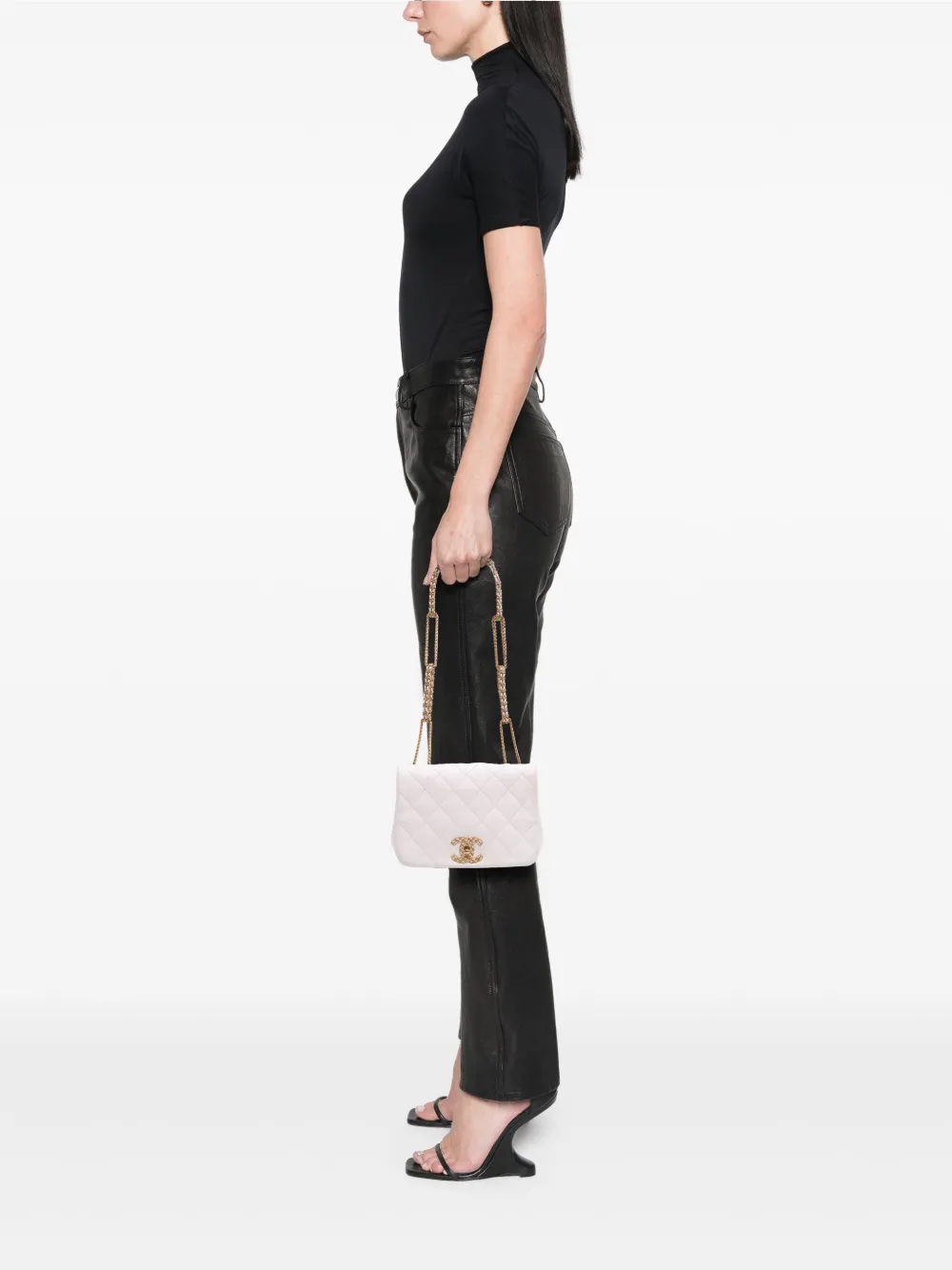 CHANEL Pre-Owned 2021-2025 Small Quilted Lambskin On And On Chain Flap shoulder bag | Pre-Owned | Image 2