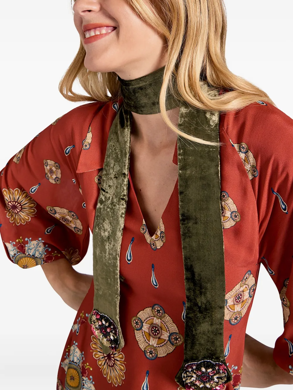 La Doublej Ella 2-ways Embellished Velvet-texture Stole In Brown