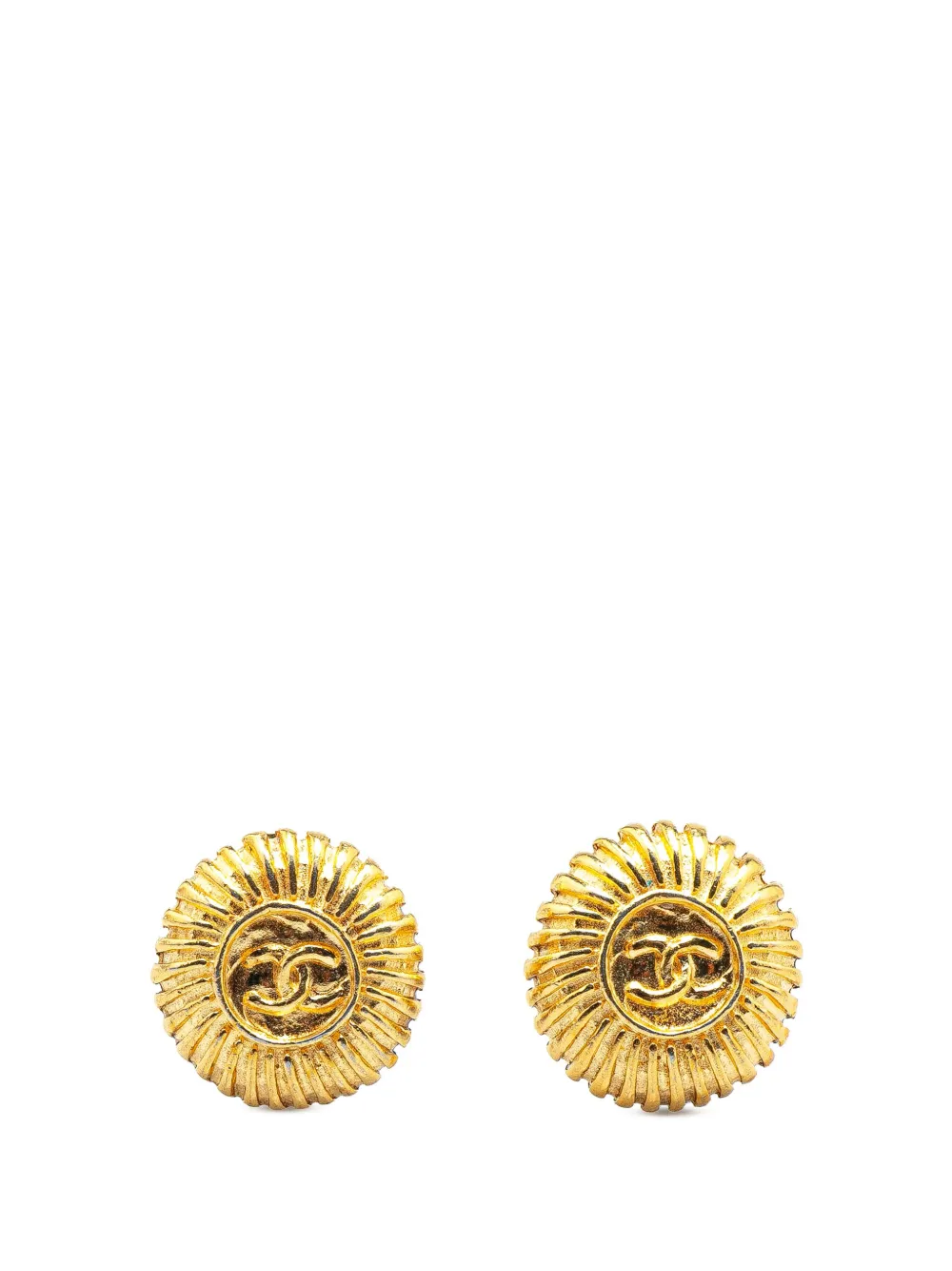 CHANEL Pre-Owned 1970-1980 Gold Plated CC Round Clip On Earrings CHANEL Pre-Owned 1970-1980 Gold Plated CC Round Clip On Earrings