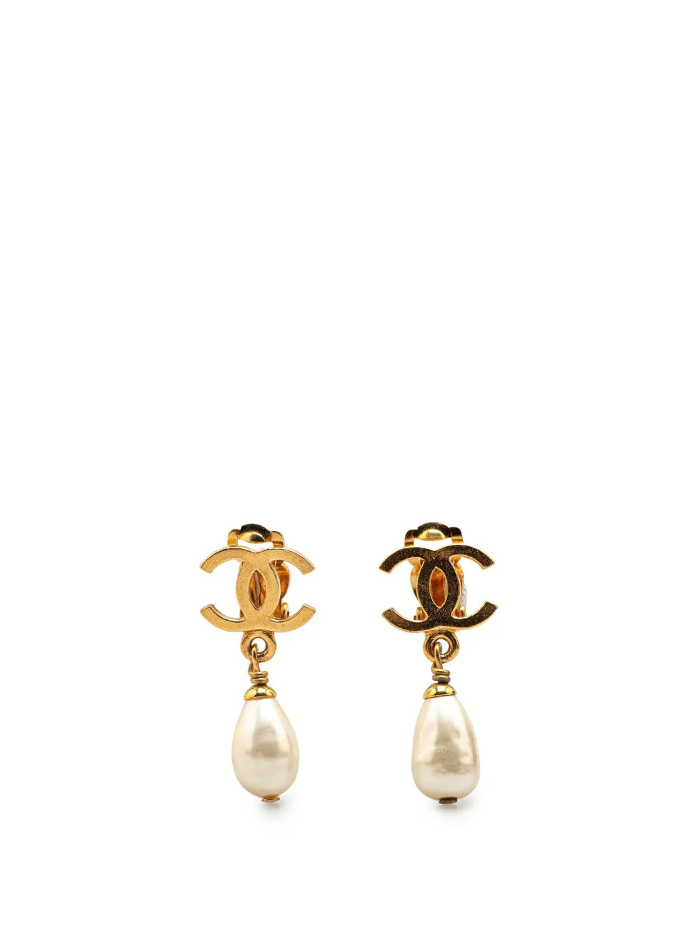 CHANEL Pre-Owned 1995 Gold Plated CC Faux Pearl Drop Clip on Earrings CHANEL Pre-Owned 1995 Gold Plated CC Faux Pearl Drop Clip on Earrings