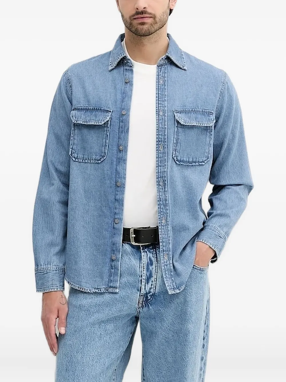 Armani Exchange flap-pocket denim shirt Blauw