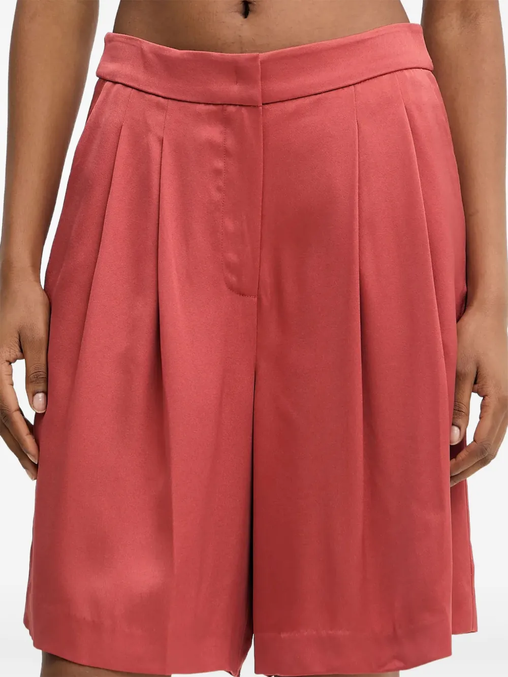 Karl Lagerfeld pleated-front shorts - Oranje