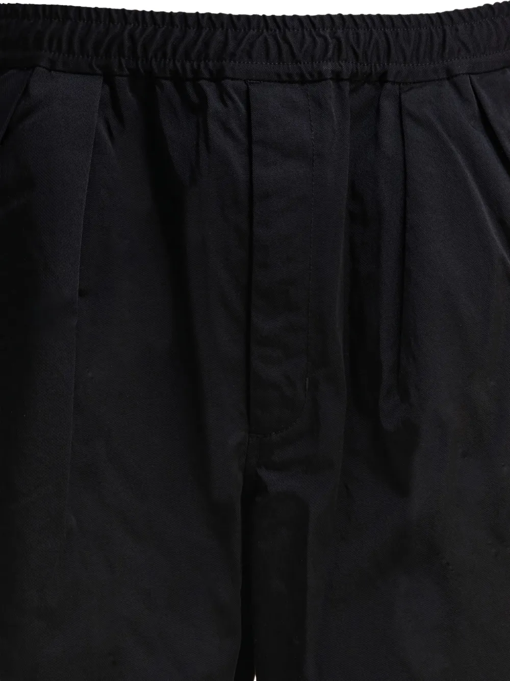 Daiwa Pier39 Pleated-details Shorts In Black