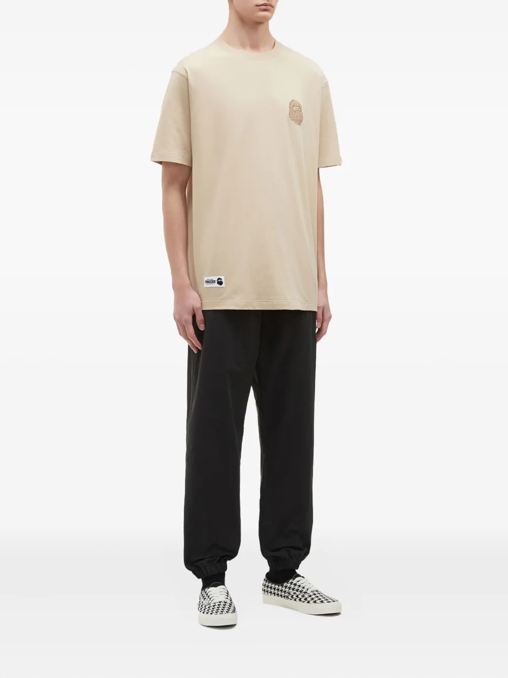 FINGERCROXX embroidered-patch T-shirt | T-Shirts | Image 2
