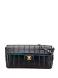 CHANEL Pre-Owned 2000-2002 Chocolate Bar Lambskin East West Flap shoulder bag - Black