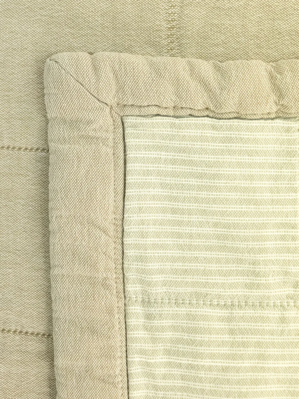  Society Limonta Quilted Cotton Throw (260 Cm) - Neutrals 