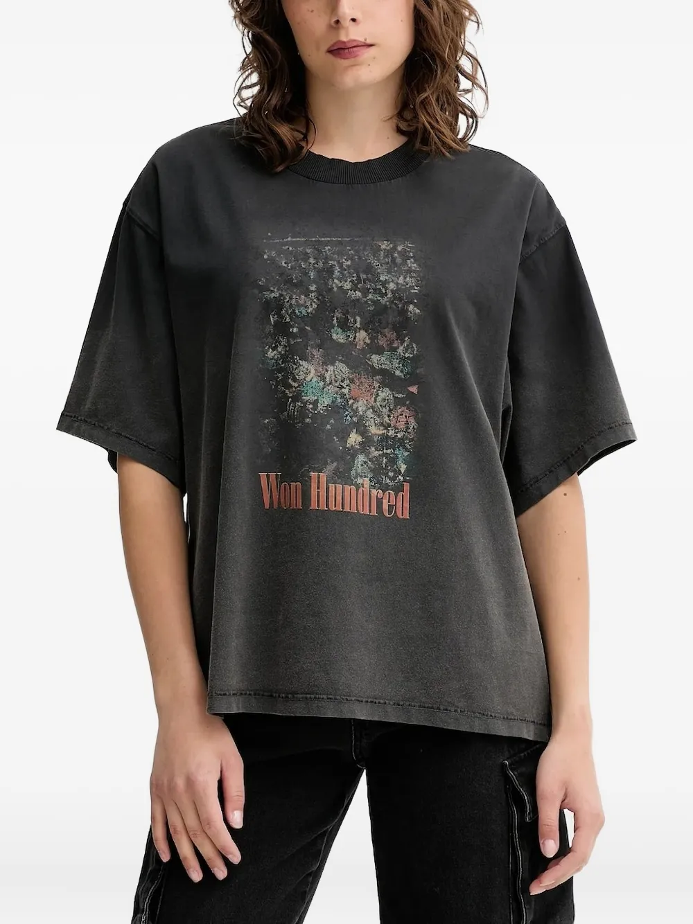 Won Hundred Graphic-print T-shirt In Black