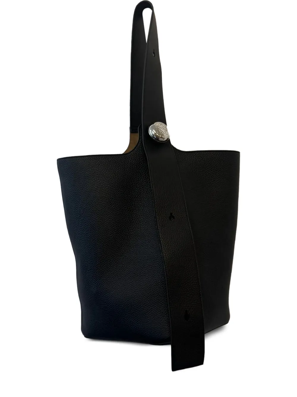 Pebble button-detail tote bag