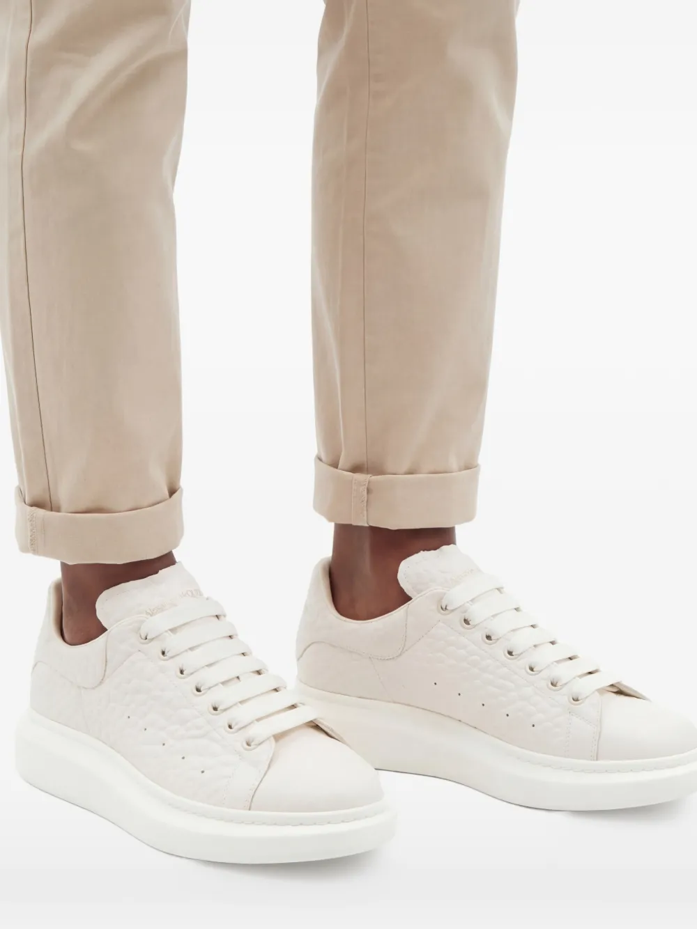 Alexander McQueen Oversized sneakers met textuur Beige