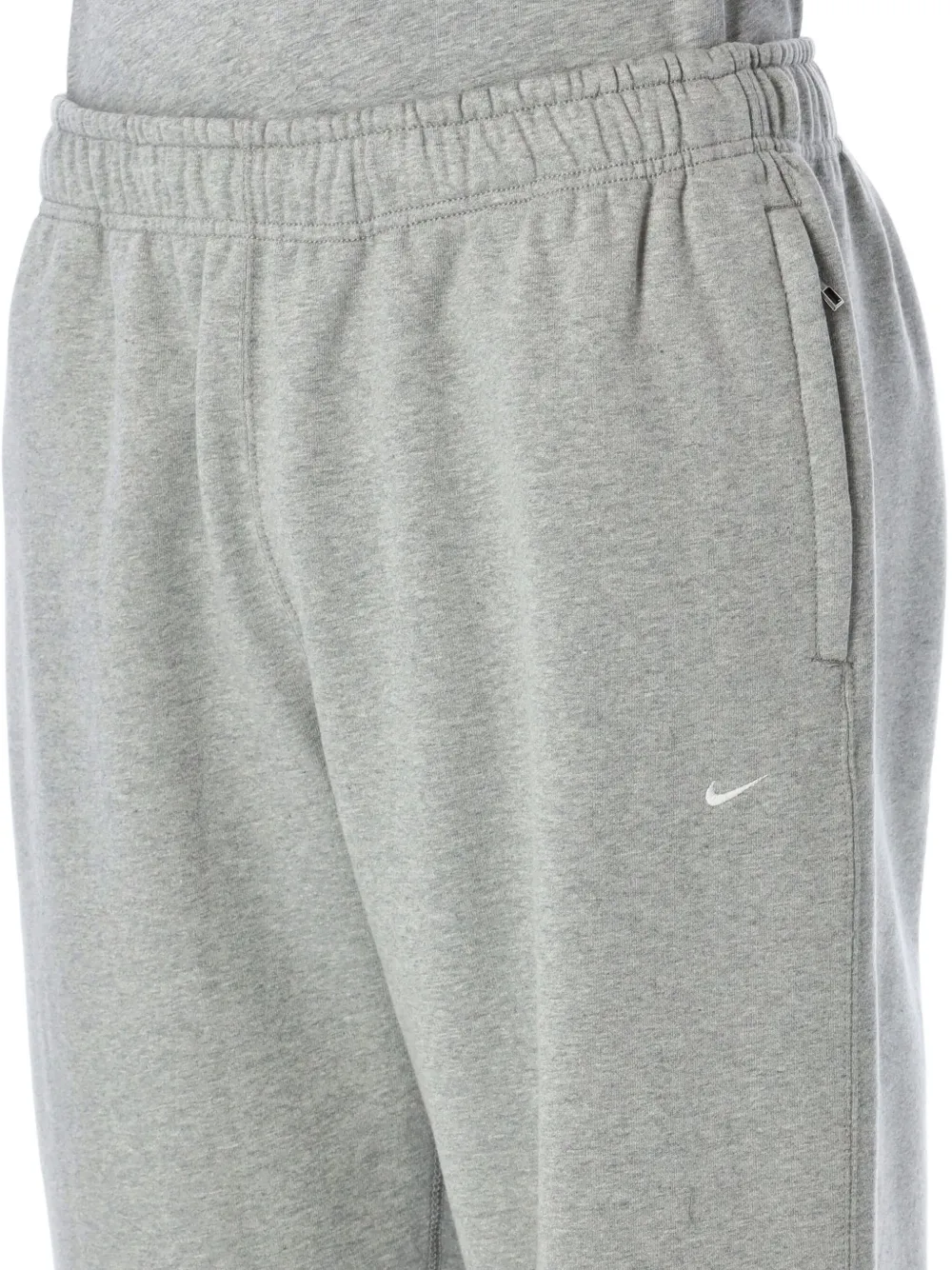 Nike Solo joggingbroek met Swoosh-logo Grijs
