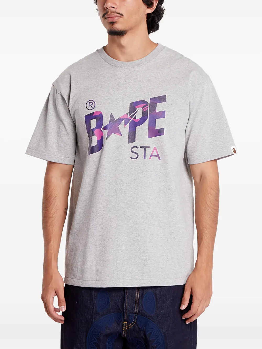 A BATHING APE logo-print T-shirt Grijs