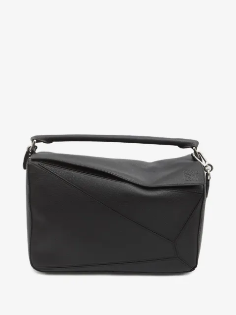 LOEWE شنطة عملية 'بازل إيدج' جلد كبيرة
