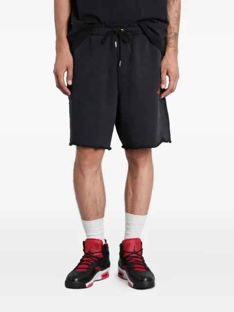 Nike 프린지 헴 트랙쇼츠