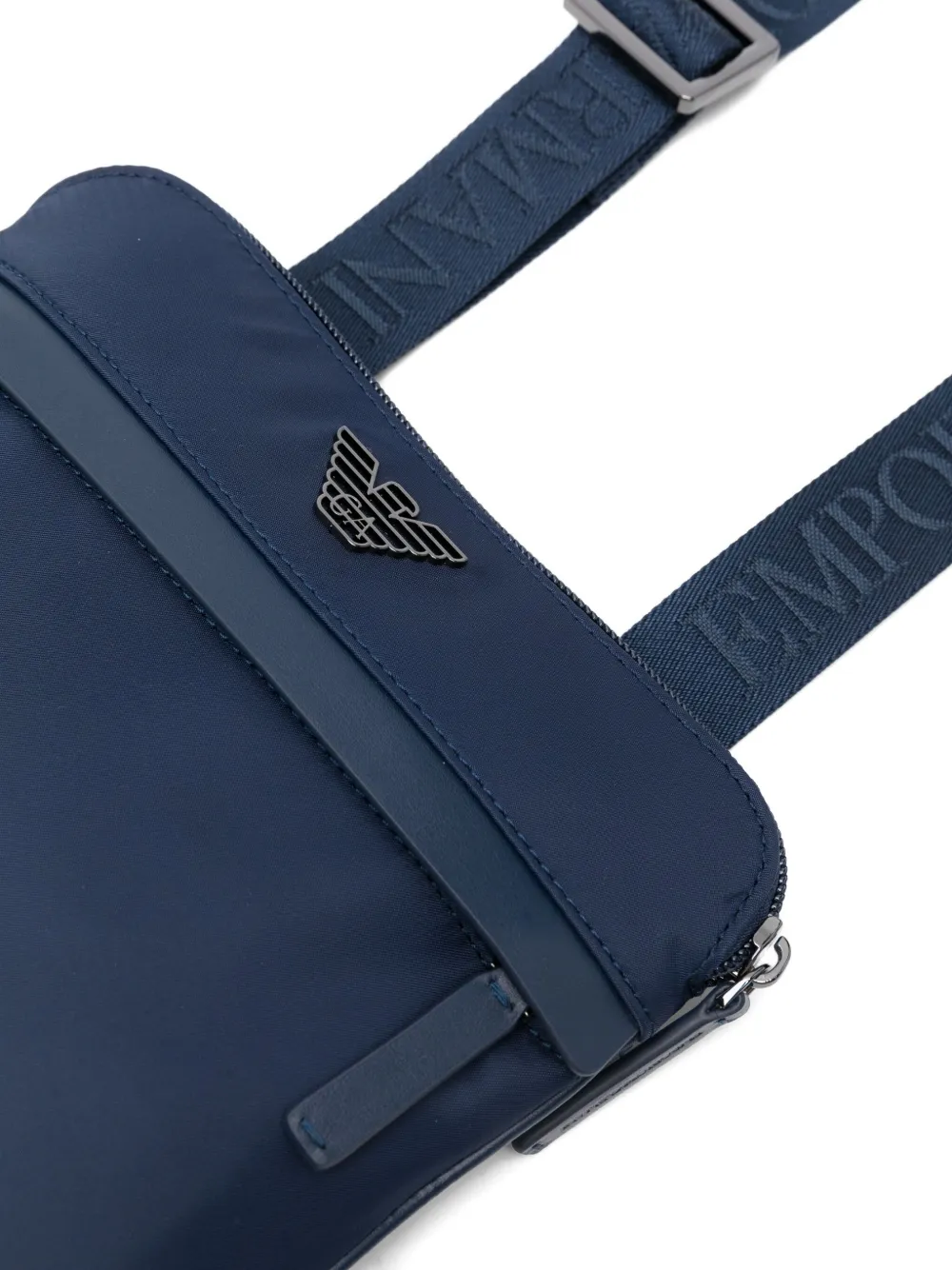 Emporio Armani logo-plaque messenger bag Blauw