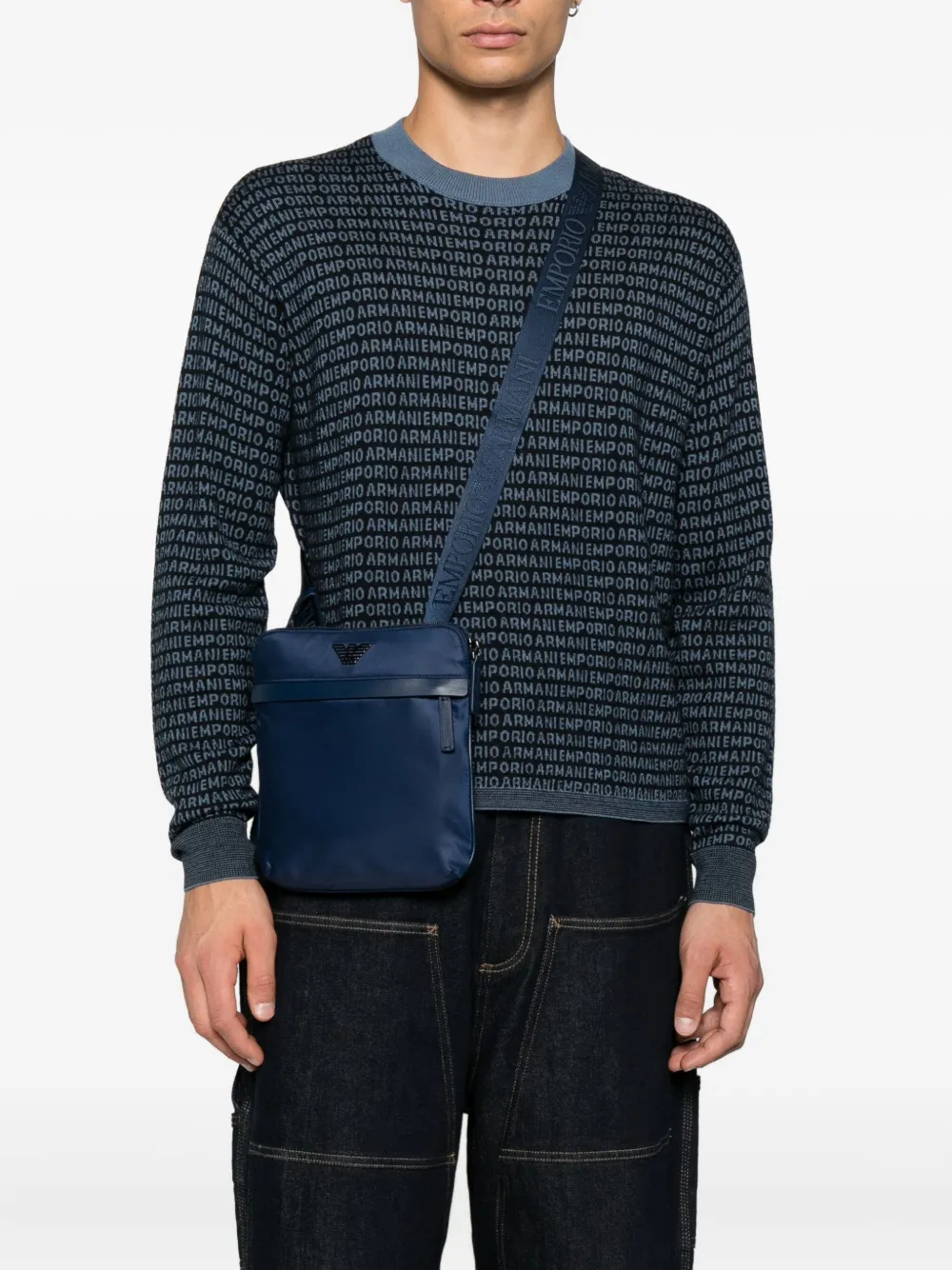 Emporio Armani logo-plaque messenger bag Blauw