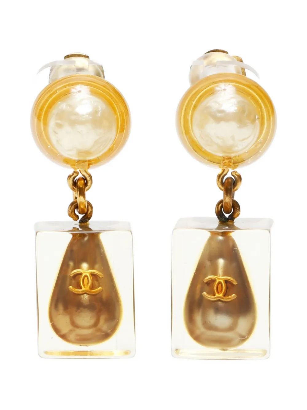 Pre-owned Chanel 1997 Pearl Swing Clip-on Earrings In Gold