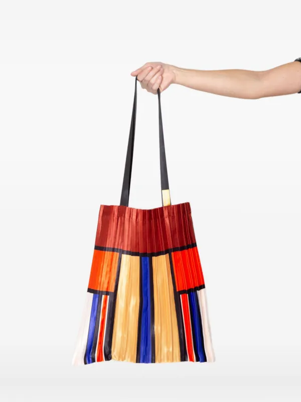 MULTITUDES BAGS Pleated Geometric Tote Bag | Orange | FARFETCH