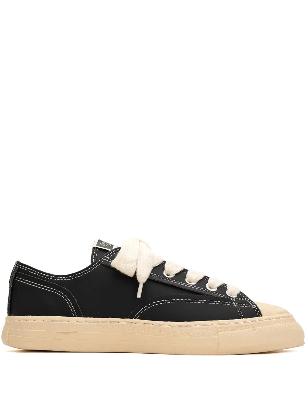 General Scale. Roy low-top sneakers Black