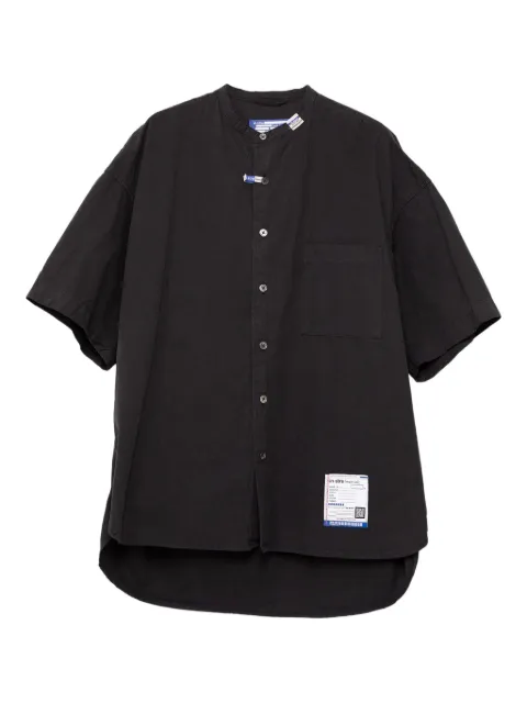 in･stru(men-tal). half-sleeve band-collar shirt
